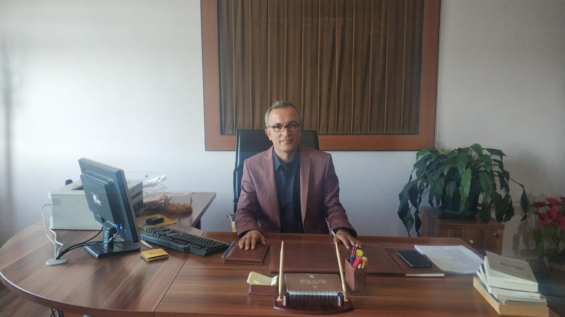 SELÇUK YILDIZ - Okul Müdürü 